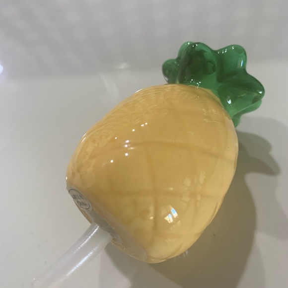 Authentic Nora Fleming Mini Pineapple A24- NEW “Welcome Friends” - Picture 2 of 2